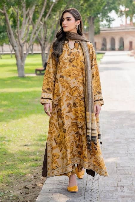 Baroque  | Unstitched | Luxury Lawn 3 Piece Printed Dress - QHF0076